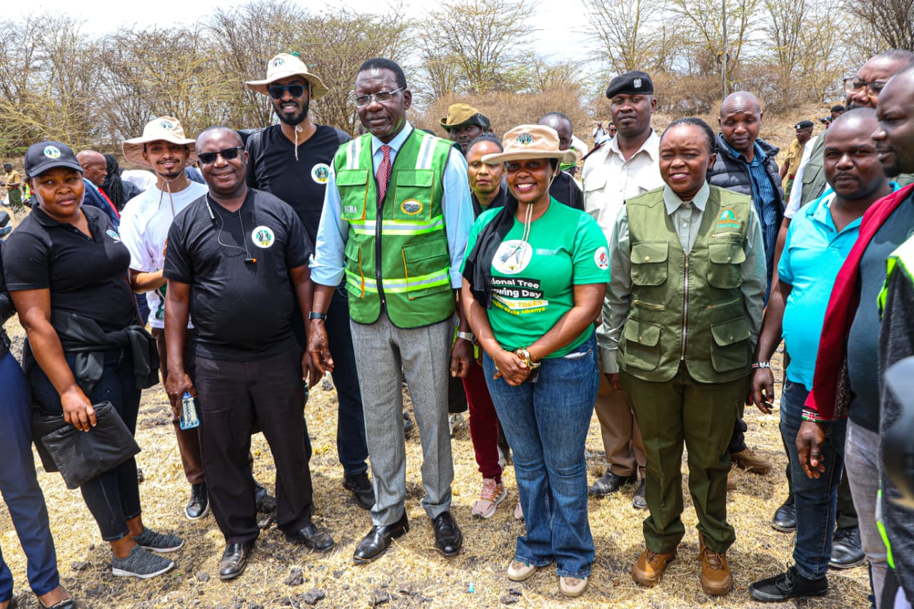 Cabinet Secretaries Deborah Barasa (Environment) and Davis Chirchir (Roads) lead greening highway event ahead of Mazingira Day 